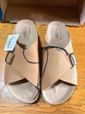 Arizona Jean Company Tan Crisscross Slide Sandals with Buckle